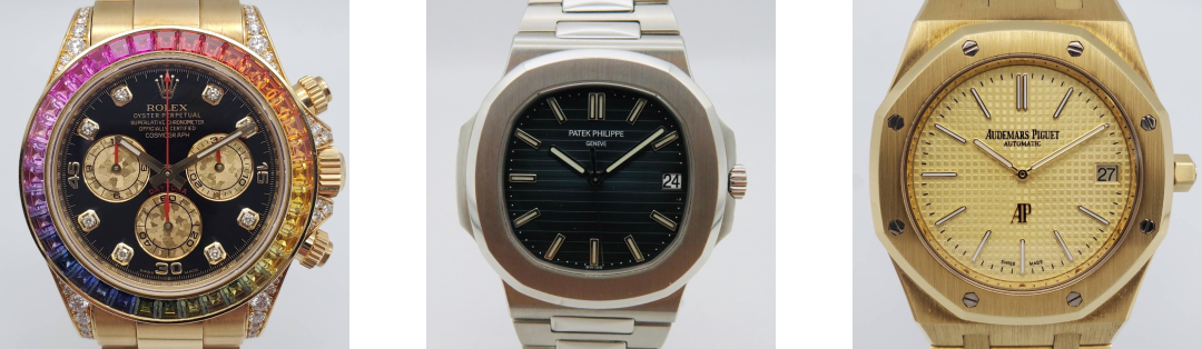 時計が３つ並んだ写真